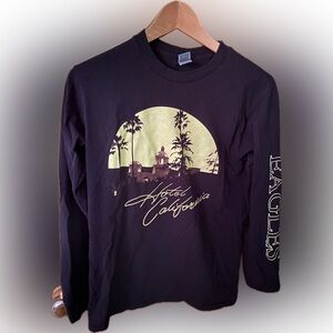 #25 - PTP18” Eagles Hotel California World Tour 2022 Shirt